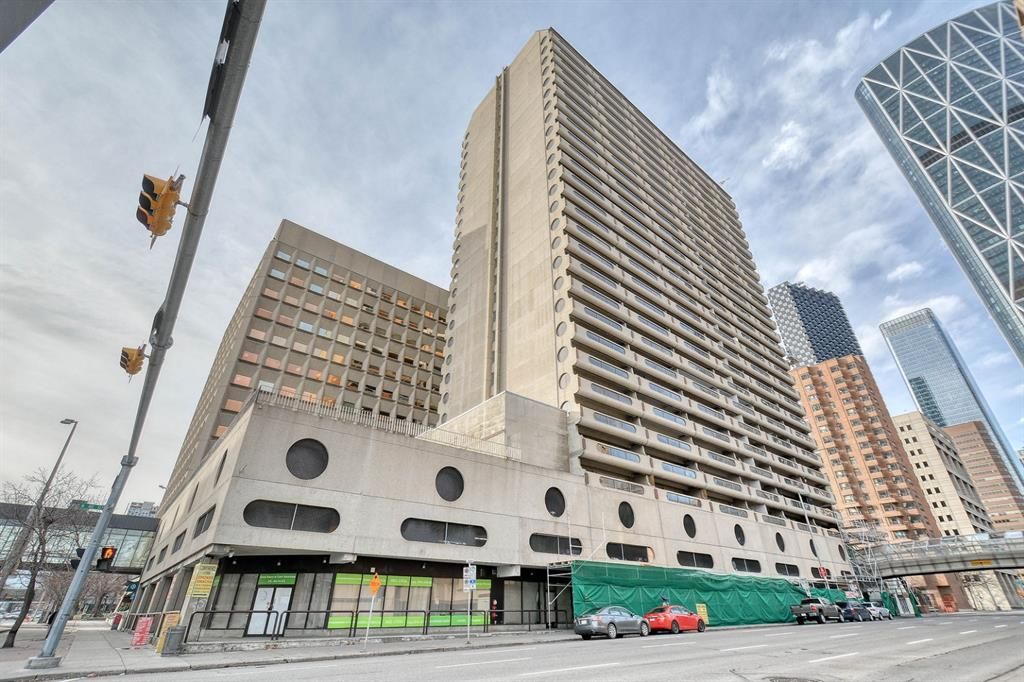 New property listed in Downtown Commercial Core, Calgary