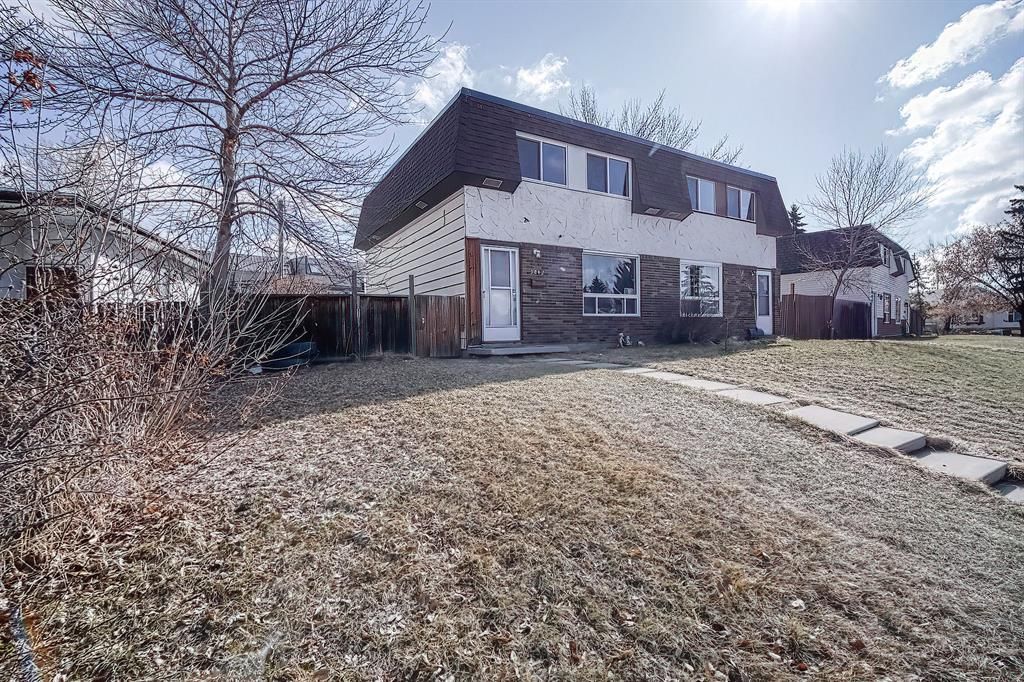 I have sold a property at 3042 Doverville CRESCENT SE in Calgary
