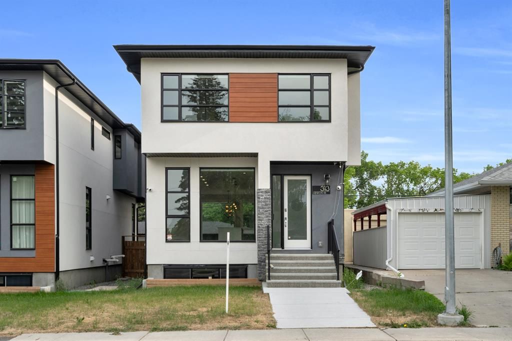 New property listed in Highwood, Calgary